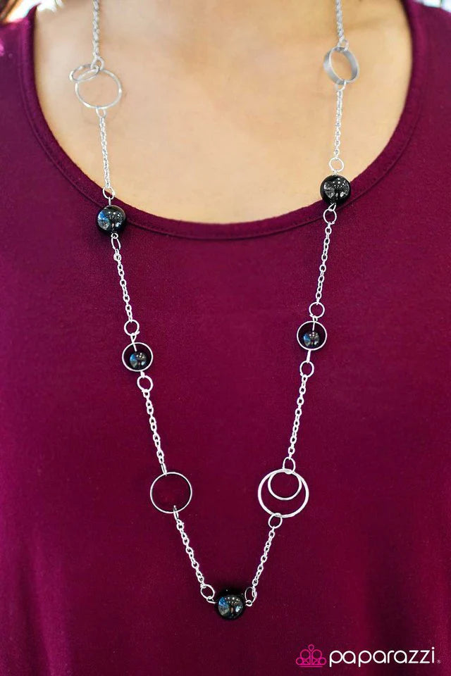 Paparazzi Necklace ~ Sing Me A Song, Mr. Piano Man - Black