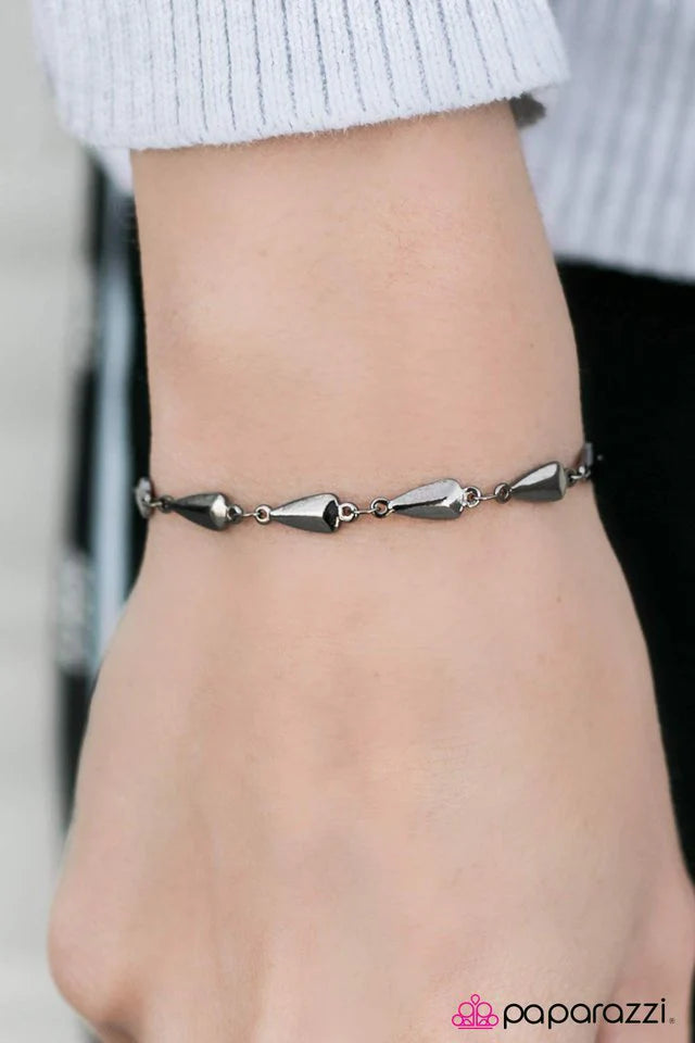 Paparazzi Bracelet ~ A Little Bit of Heaven - Black