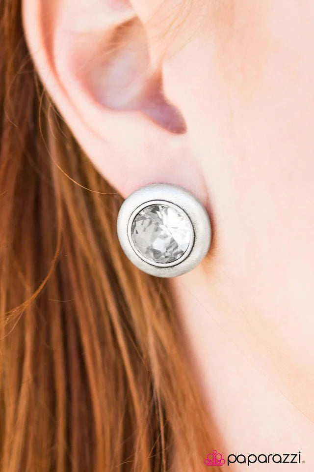 Paparazzi Earring ~ Going-al - White