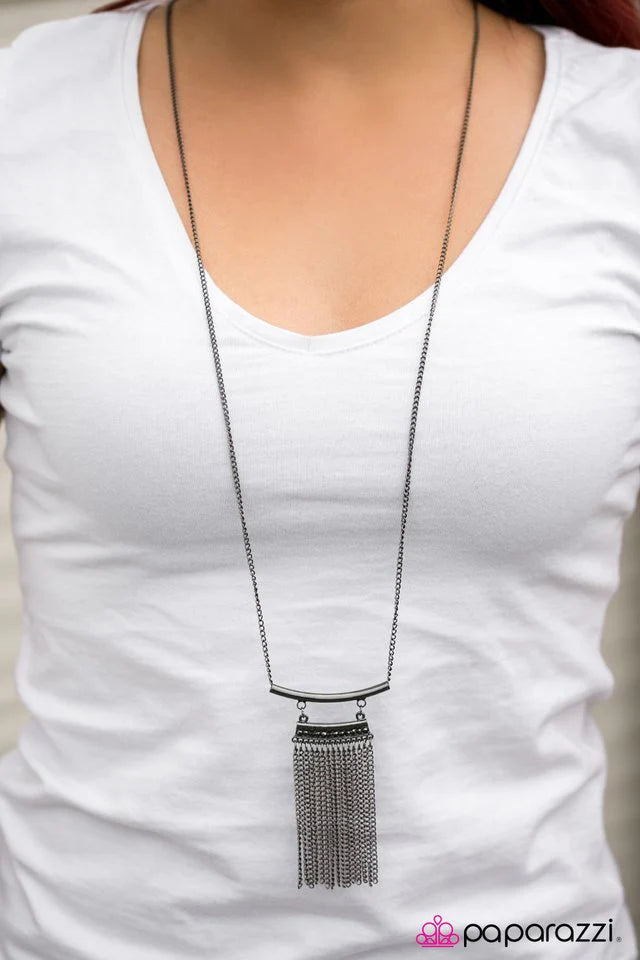 Collar Paparazzi ~ Tentadora tentadora - Negro