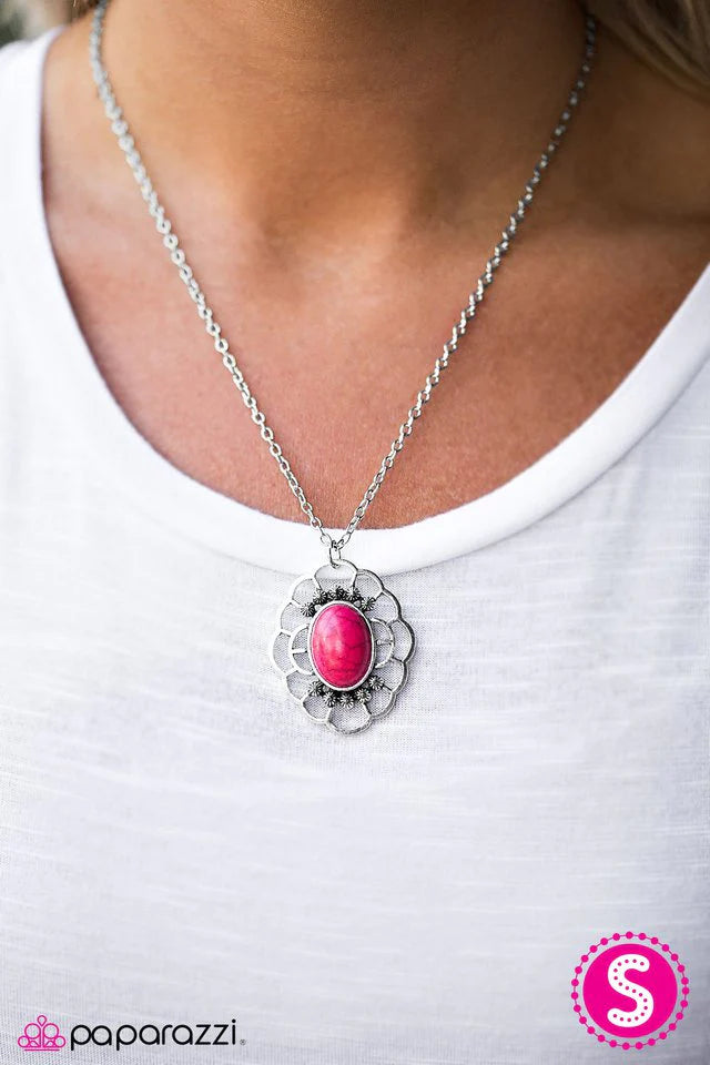 Collar Paparazzi ~ Nashville Rhythm - Rosa