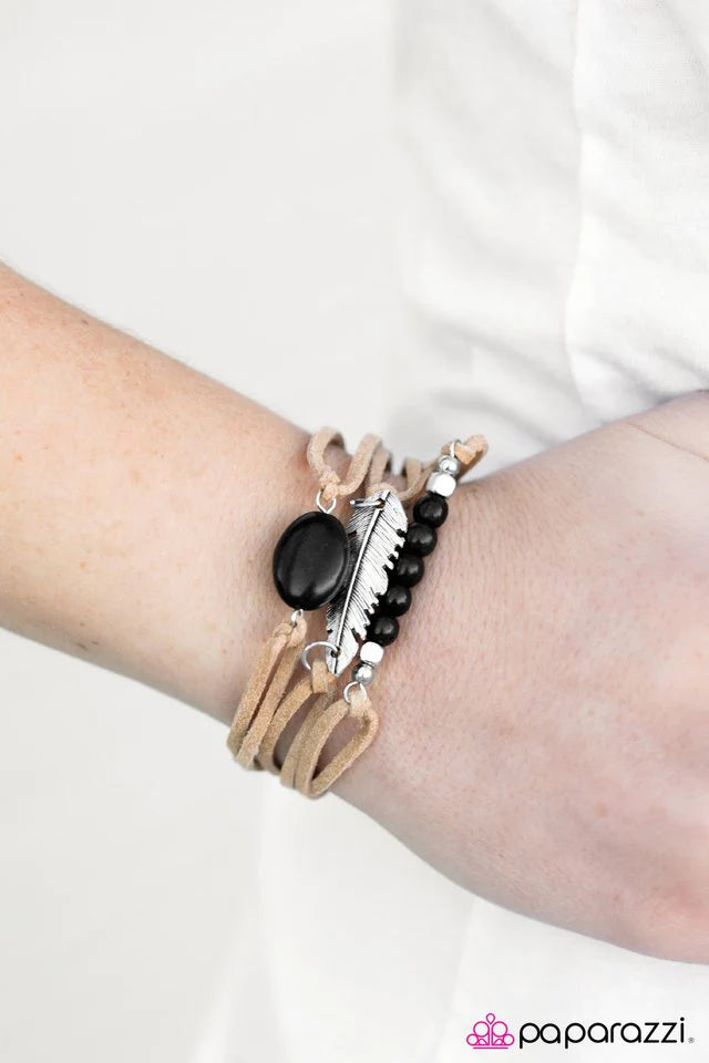Paparazzi Bracelet ~ Fly High - Black