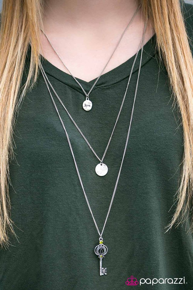 Collar Paparazzi ~ La clave del amor - Verde