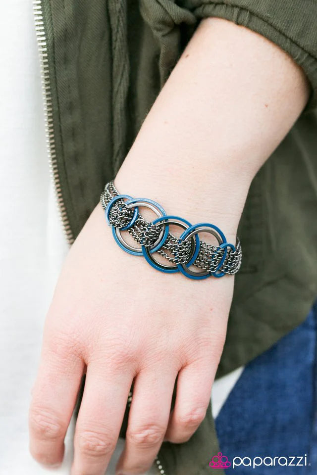 Pulsera Paparazzi ~ Revved Up - Azul
