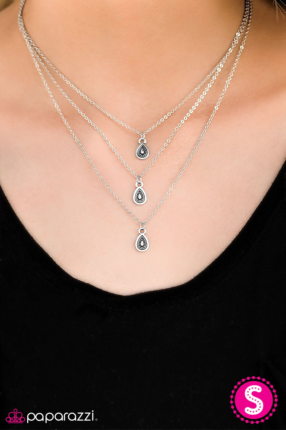 Collar Paparazzi ~ Down By The Bay - Plata