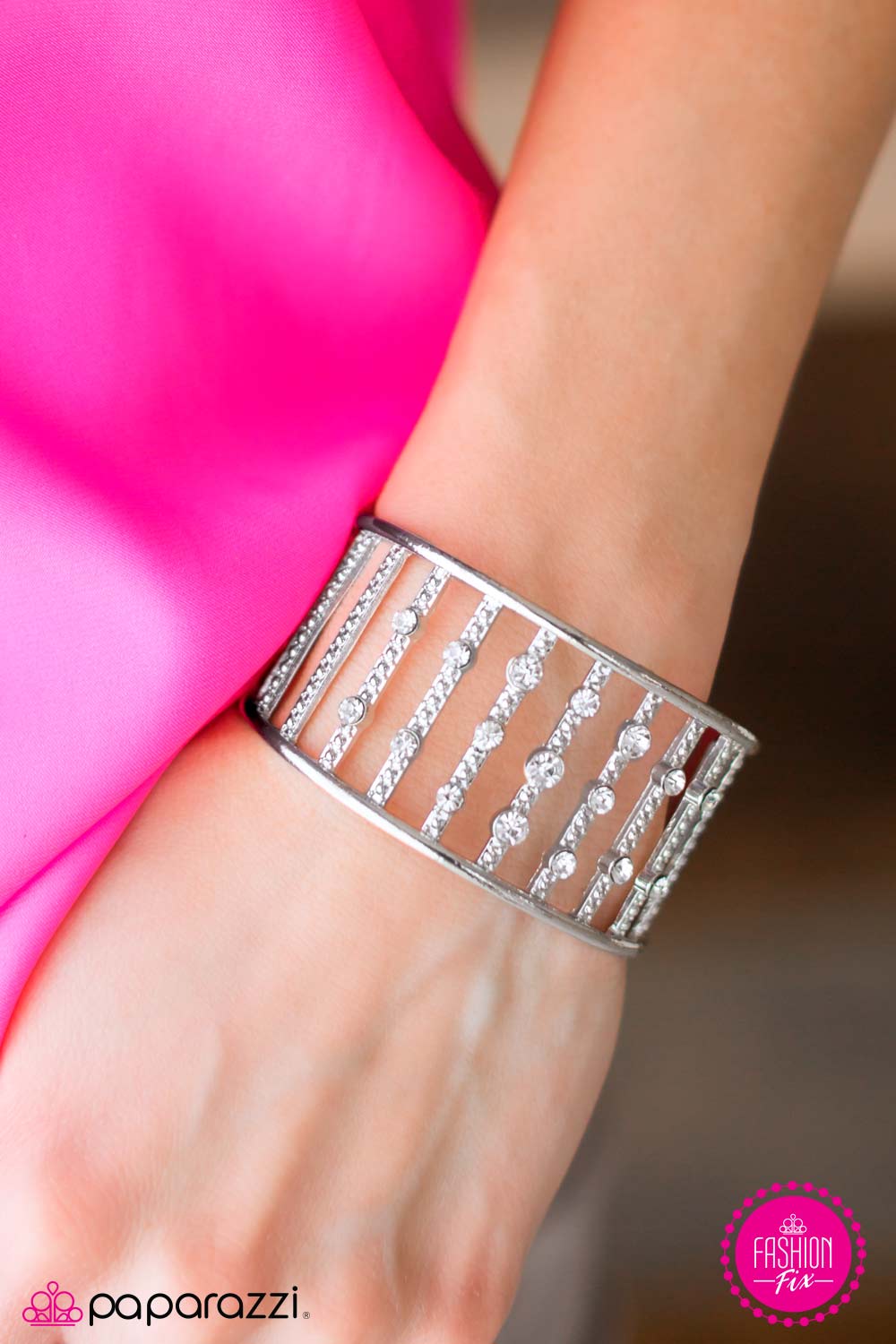 Pulsera Paparazzi ~ Puedes agradecerme ESCALERA - Blanco