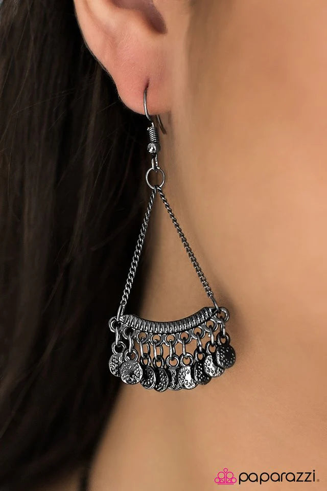 Paparazzi Earring ~ ROME Sweet ROME - Black