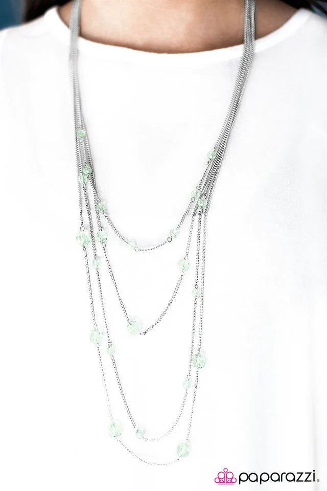 Collar Paparazzi ~ Intenciones Brillantes - Verde