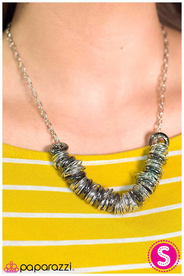 Paparazzi Necklace ~ Through the Ringer - Silver