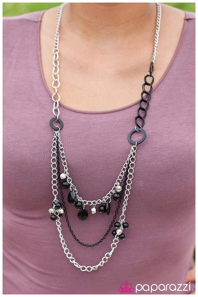 Paparazzi Necklace ~ Chaotic Symmetry - Black