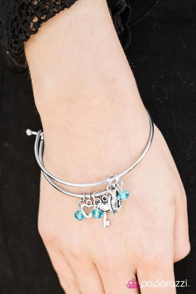 Pulsera Paparazzi ~ El amor hace girar al mundo - Azul