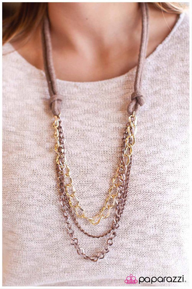 Collar Paparazzi ~ Melodía desencadenada - Marrón