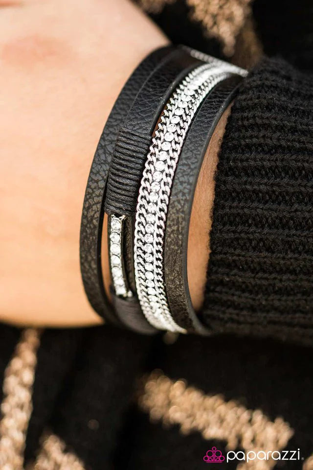 Pulsera Paparazzi ~ Acepta el desafío - Negro