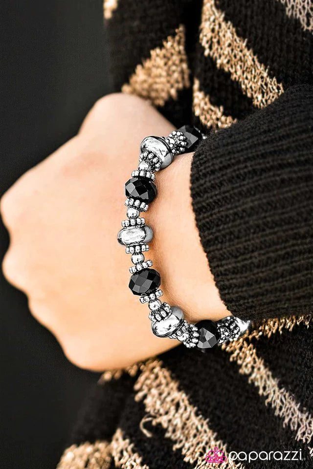 Pulsera Paparazzi ~ GLEAM Girl - Negro