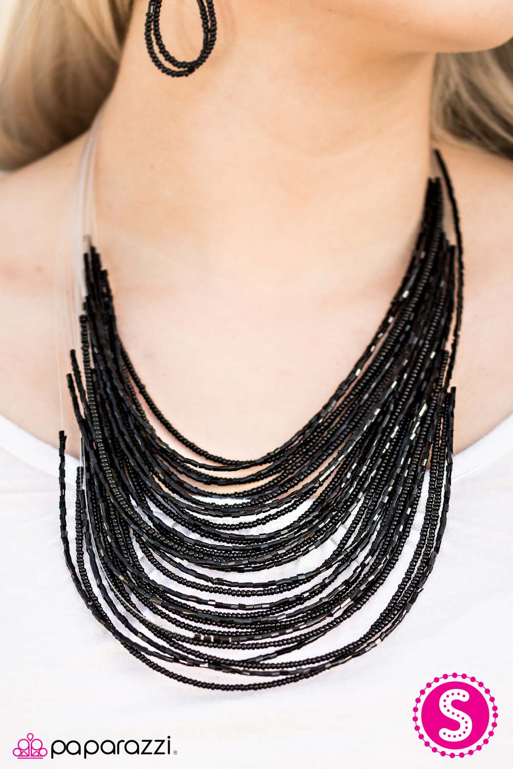 Collar Paparazzi ~ Serenata de luz de estrellas - Negro