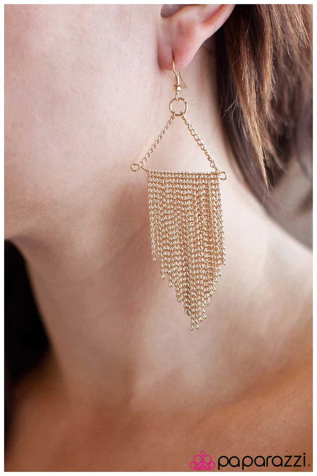 Paparazzi Earring ~ Pulling My Chain - Gold