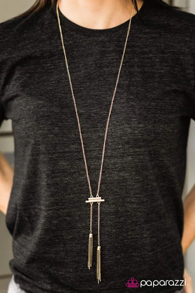 Paparazzi Necklace ~ No Place Like ROME - Gold