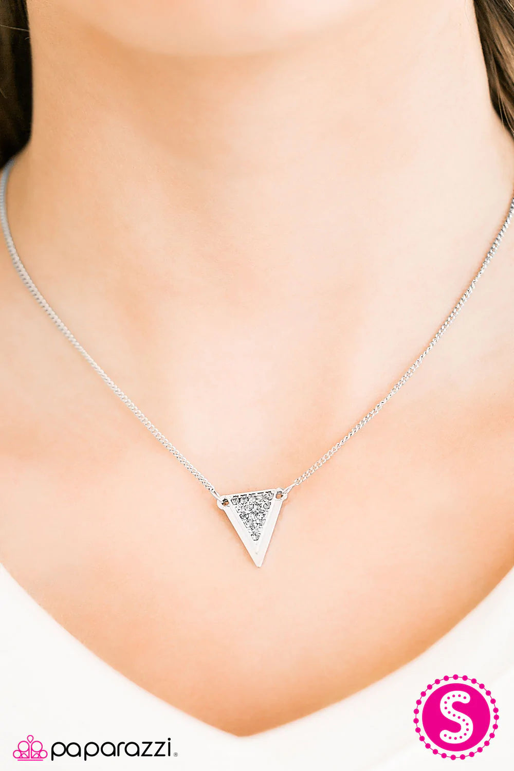 Collar Paparazzi ~ Just A Bite - Plata