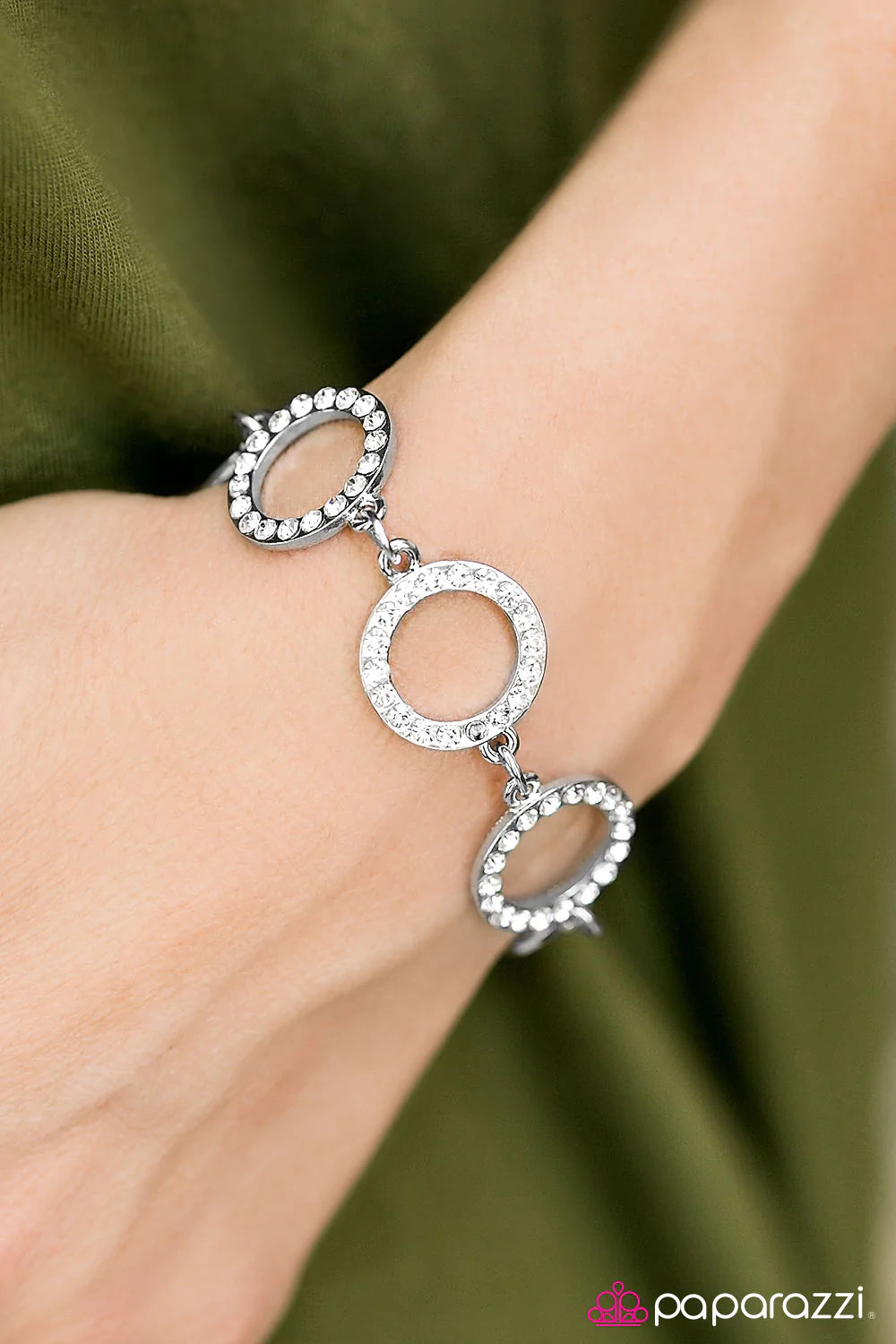 Pulsera Paparazzi ~ Bring On The Bubbly - Blanca