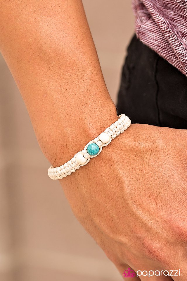 Pulsera Paparazzi ~ Walk This WAVE - Azul