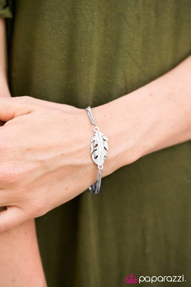 Paparazzi Bracelet ~ Great Heights - White