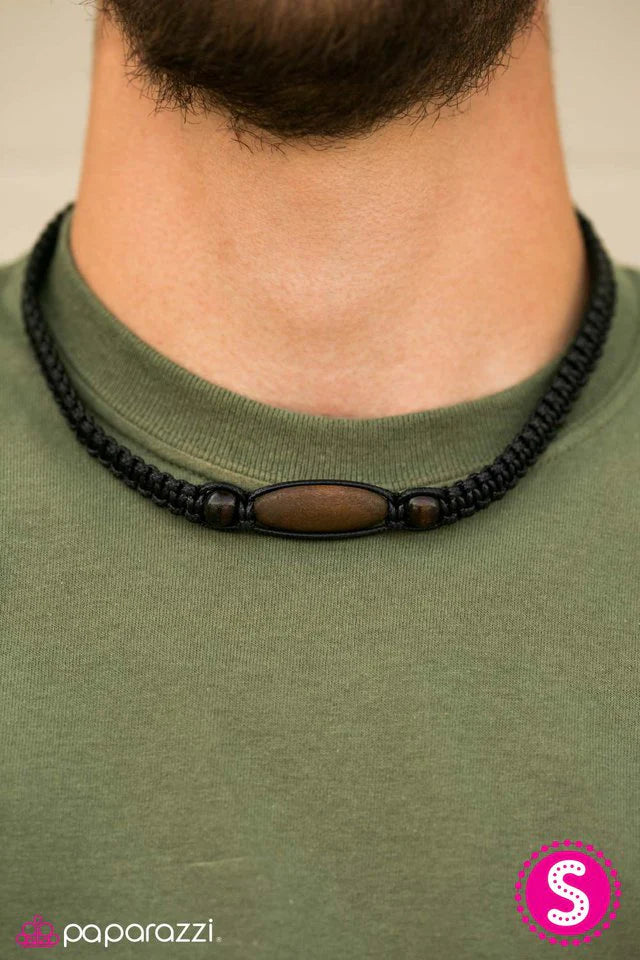 Collar Paparazzi ~ Sol y Arena - Negro