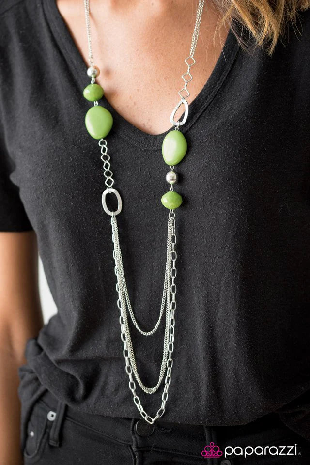 Collar Paparazzi ~ Arcoiris caribeño - Verde