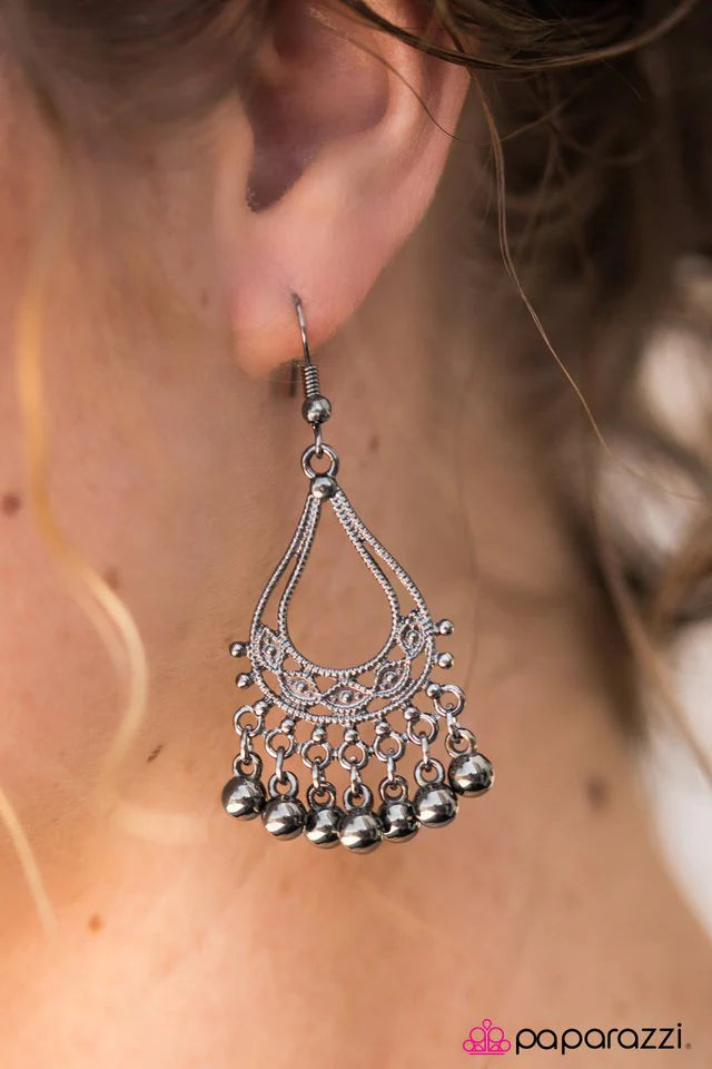 Paparazzi Earring ~ Midday Radiance - Black