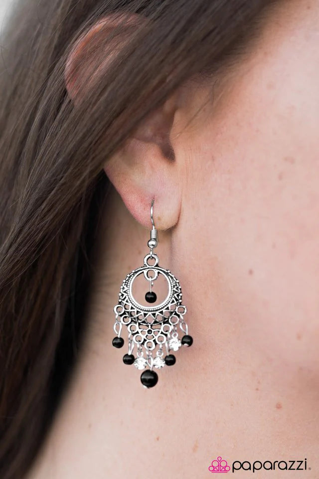Paparazzi Earring ~ Paris After Midnight - Black