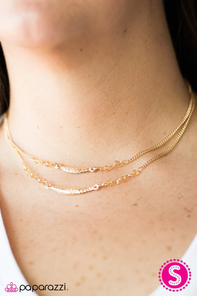 Collar Paparazzi ~ Escapada tropical - Oro