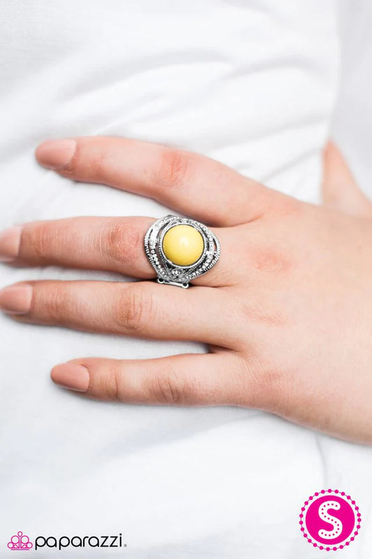Paparazzi Ring ~ Color Classic - Yellow