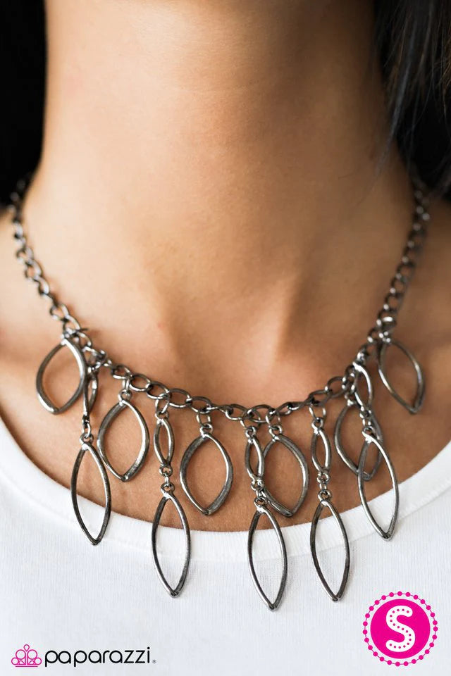 Paparazzi Necklace ~ FIERCE Come, FIERCE Served - Black