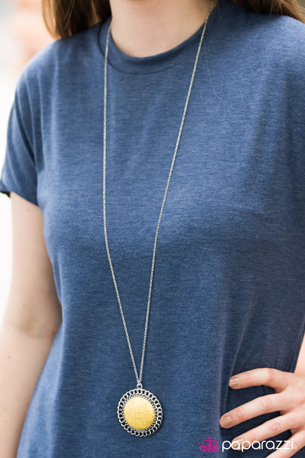 Collar Paparazzi ~ Over The Mountain - Amarillo