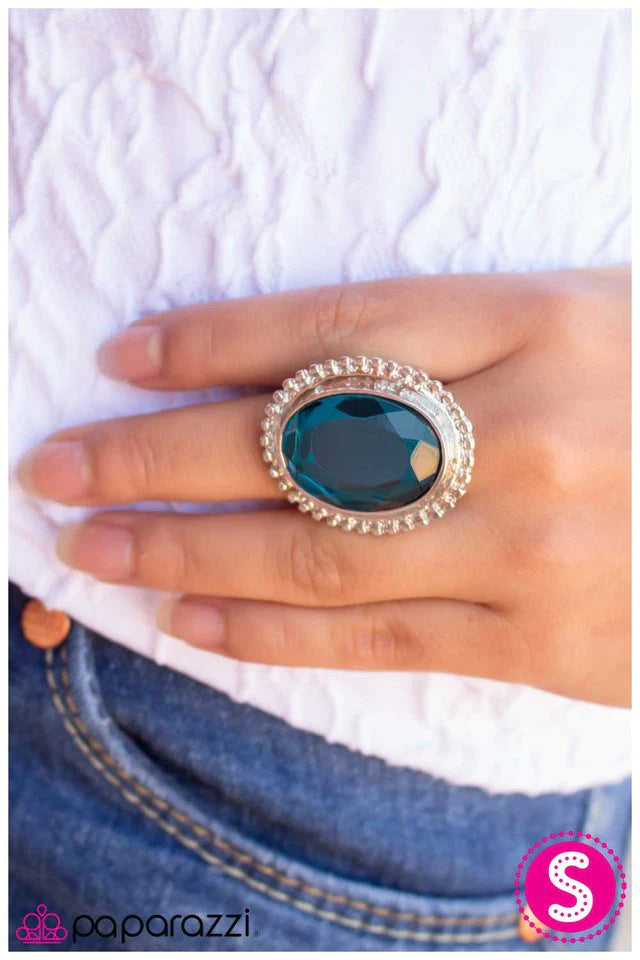 Anillo Paparazzi ~ Bow Down - Azul