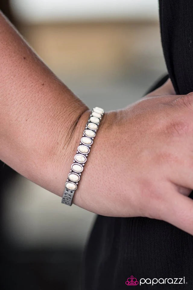 Paparazzi Bracelet ~ Mojave Rainbow - White