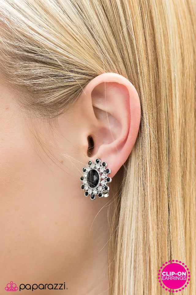 Paparazzi Earring ~ Night At The Grammys - Black