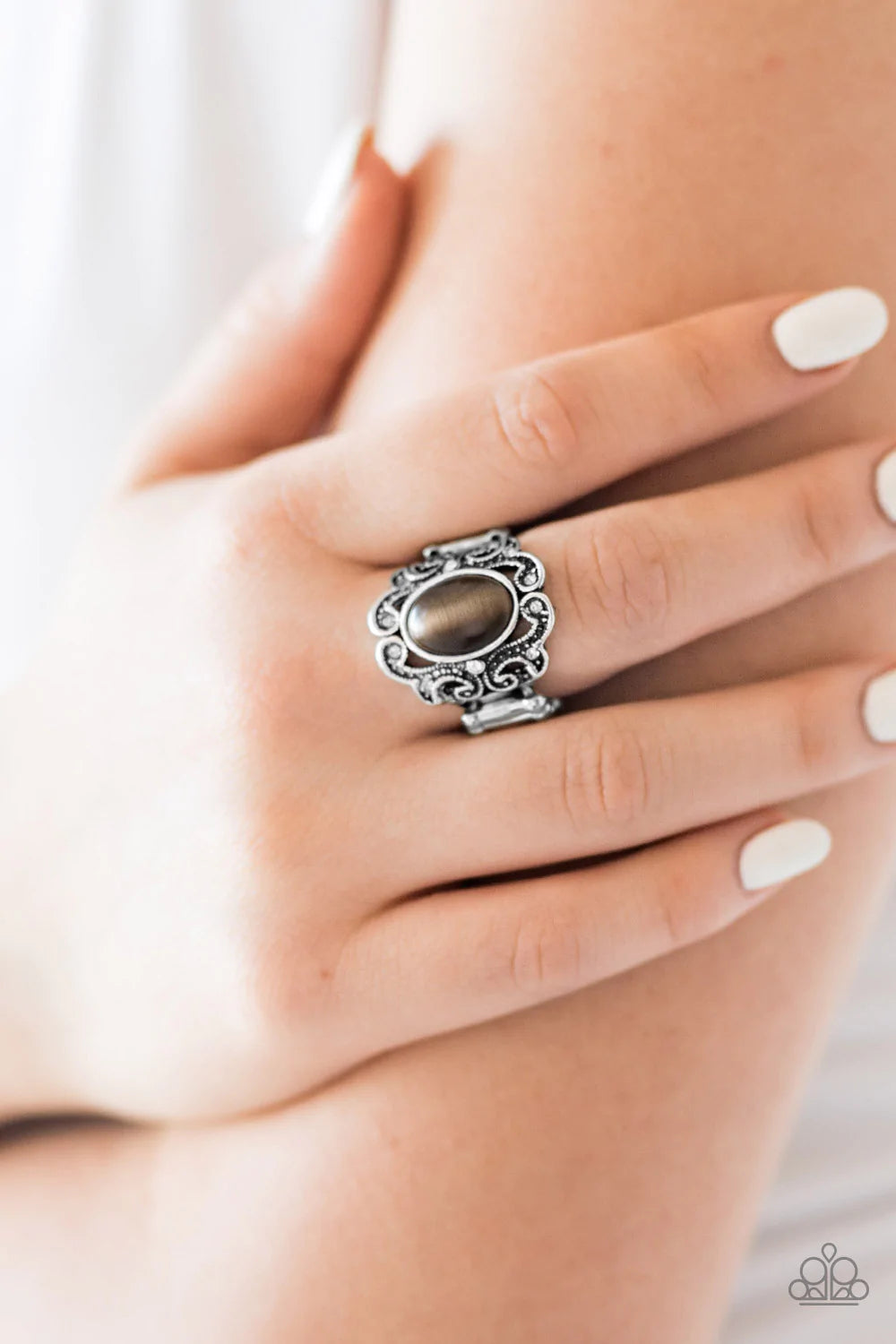 Paparazzi Ring ~ Pasadena Princess - Brown