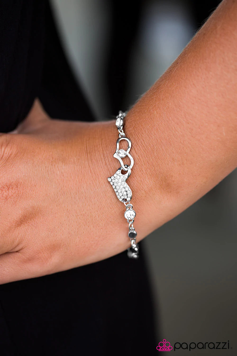 Pulsera Paparazzi ~ Conquistándome el corazón - Blanco