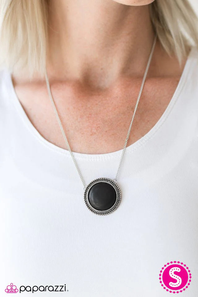 Collar Paparazzi ~ Oh My Oasis - Negro