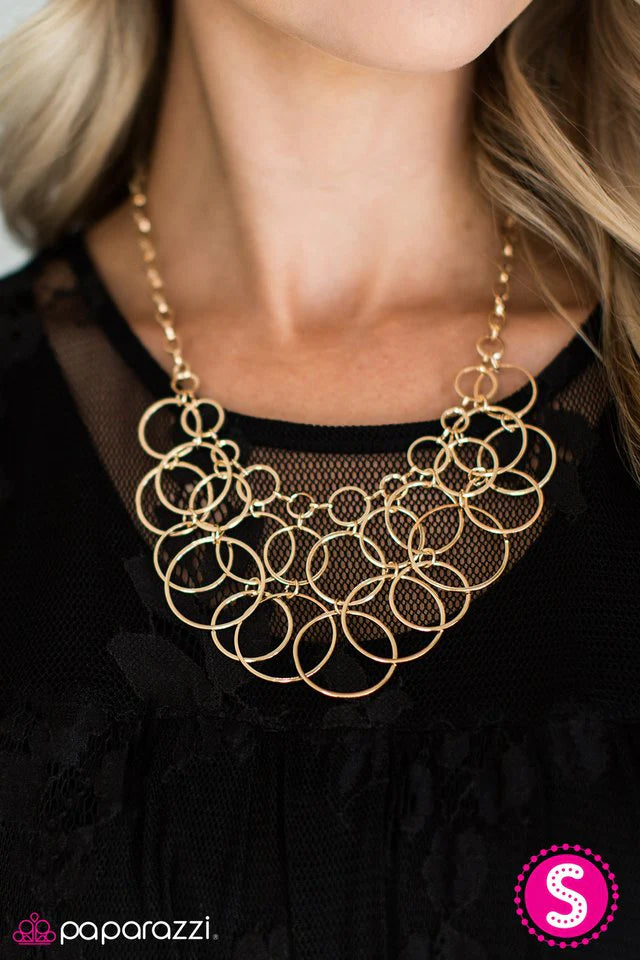 Paparazzi Necklace ~ Step Into The Bling Ring - Gold