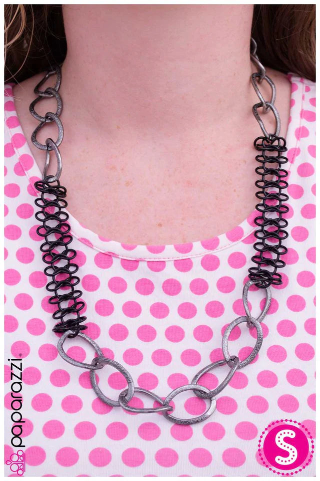 Collar de paparazzi ~ Atrapado en su red - Negro