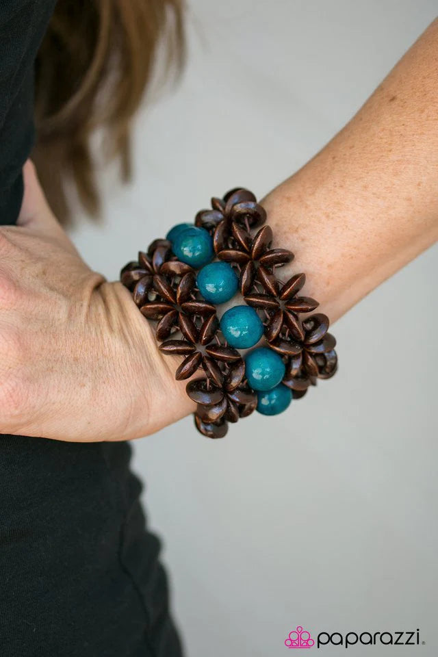 Pulsera Paparazzi ~ Hoy está aquí, se fue a MAUI - Azul