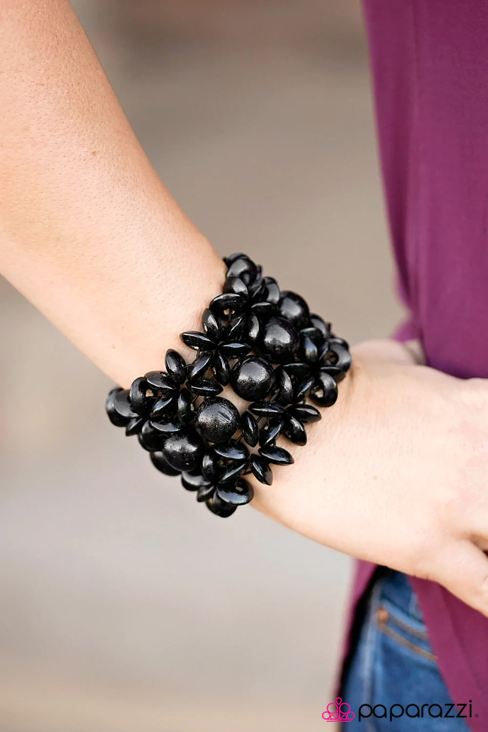 Pulsera Paparazzi ~ Here Today, Gone To-MAUI - Negro