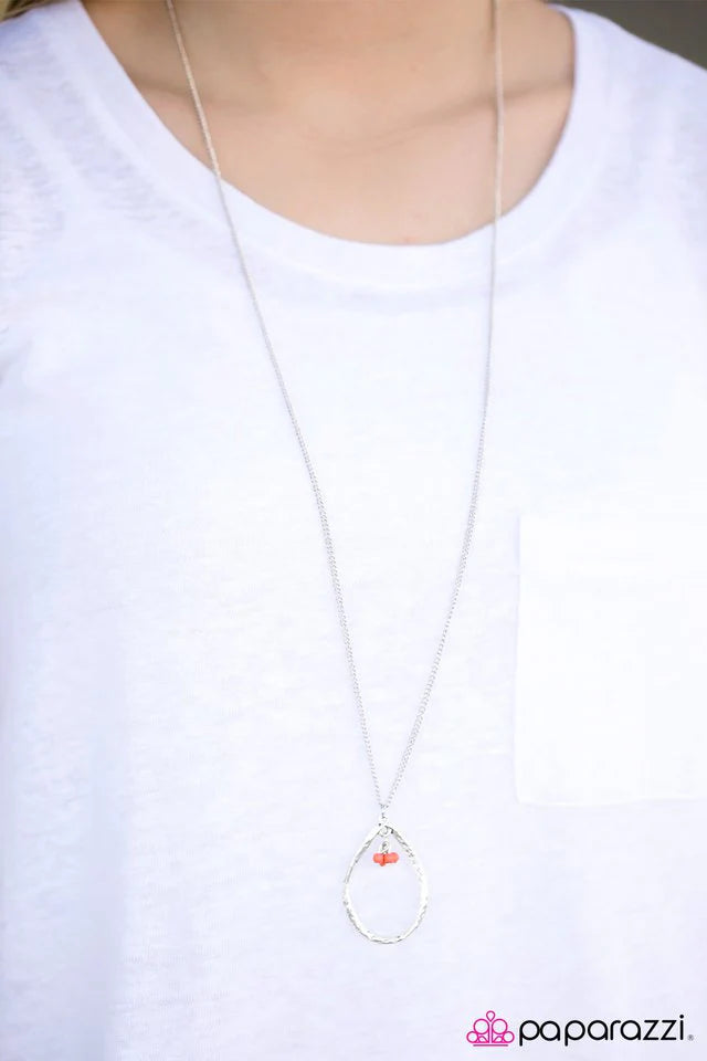 Collar Paparazzi ~ Cielos de verano - Naranja