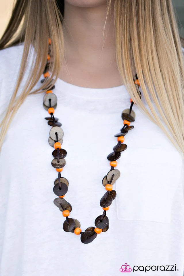 Collar Paparazzi ~ Carefree Caribbean - Naranja
