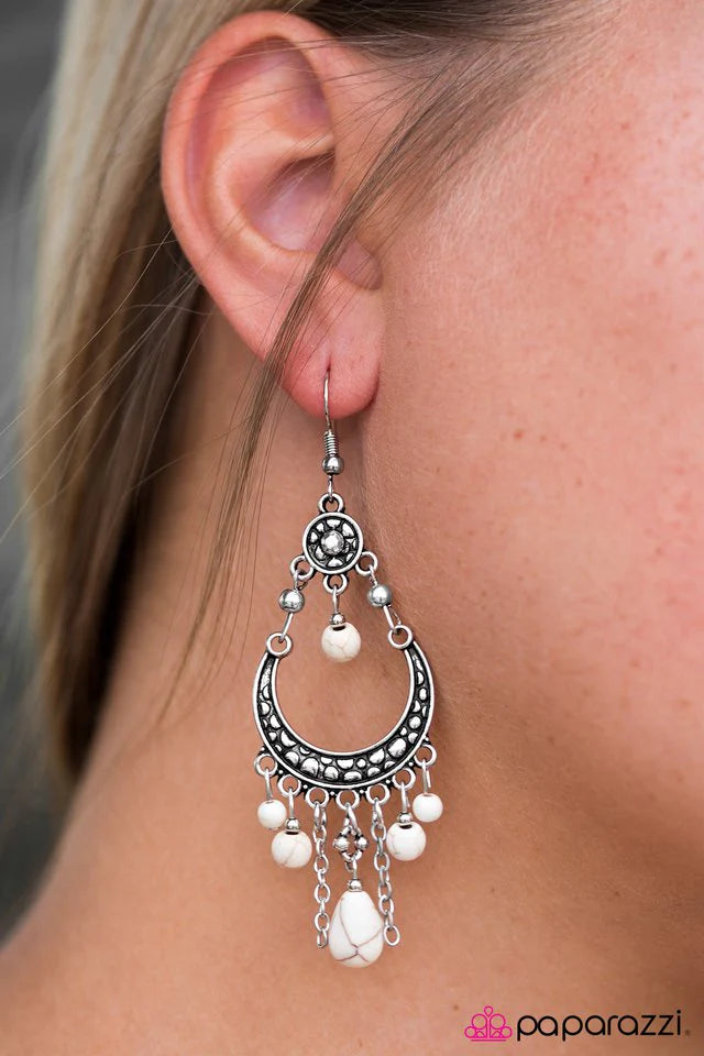Paparazzi Earring ~ Mighty Mojave - White