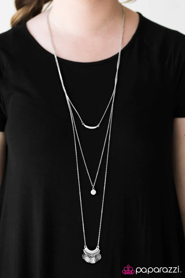 Paparazzi Necklace ~ Adventures Are Forever - White