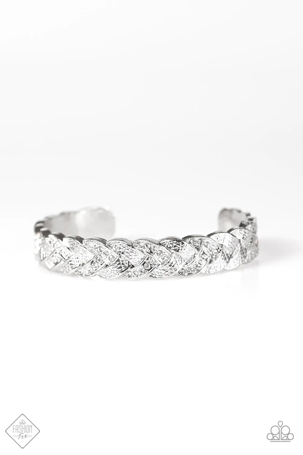 Pulsera Paparazzi ~ Brillo cegador - Blanco