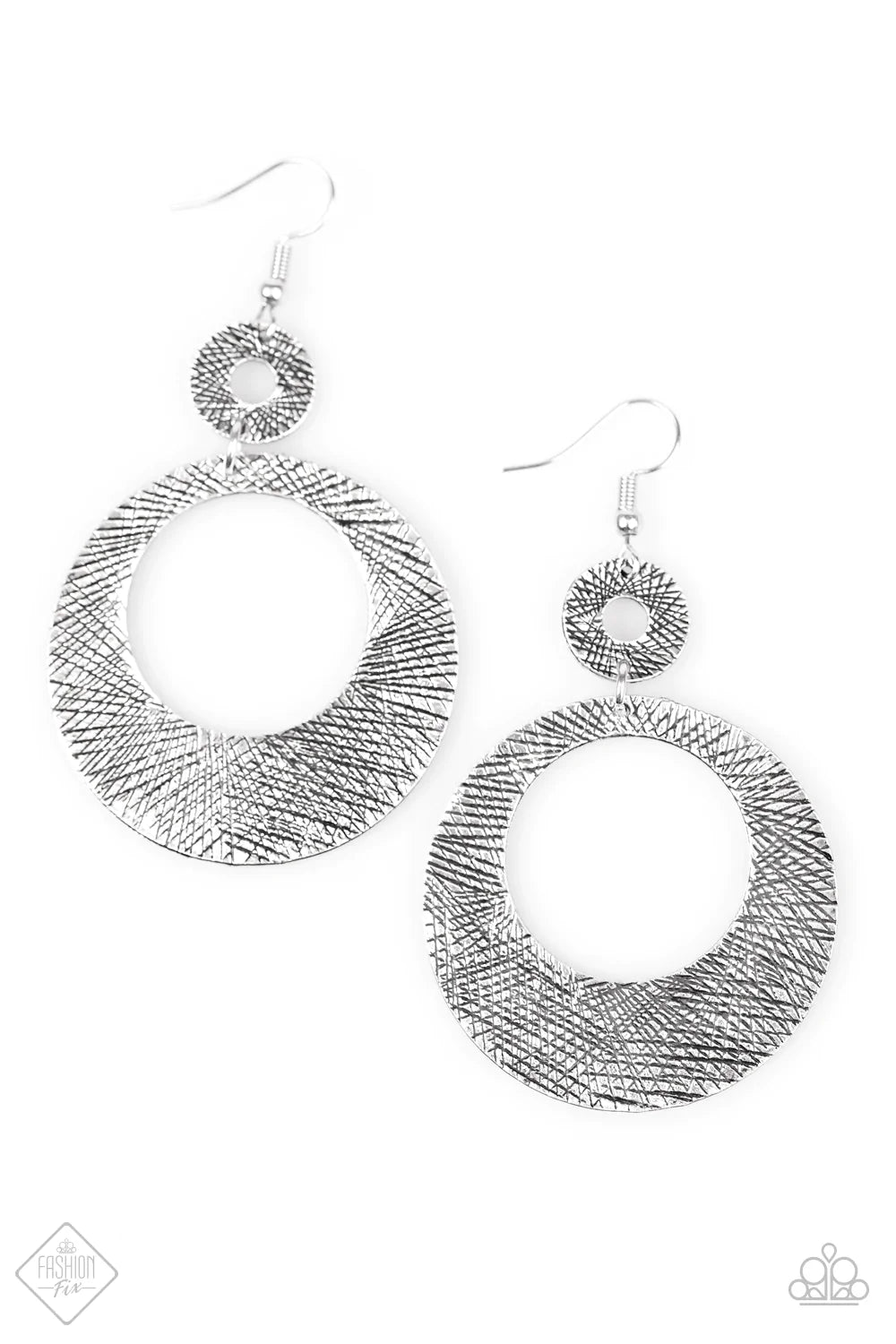 Paparazzi Earring ~ Scratch That! - Silver