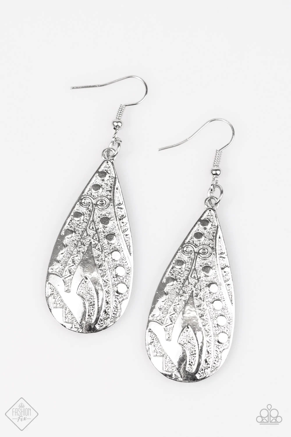 Paparazzi Earring ~ Token Texture - Silver
